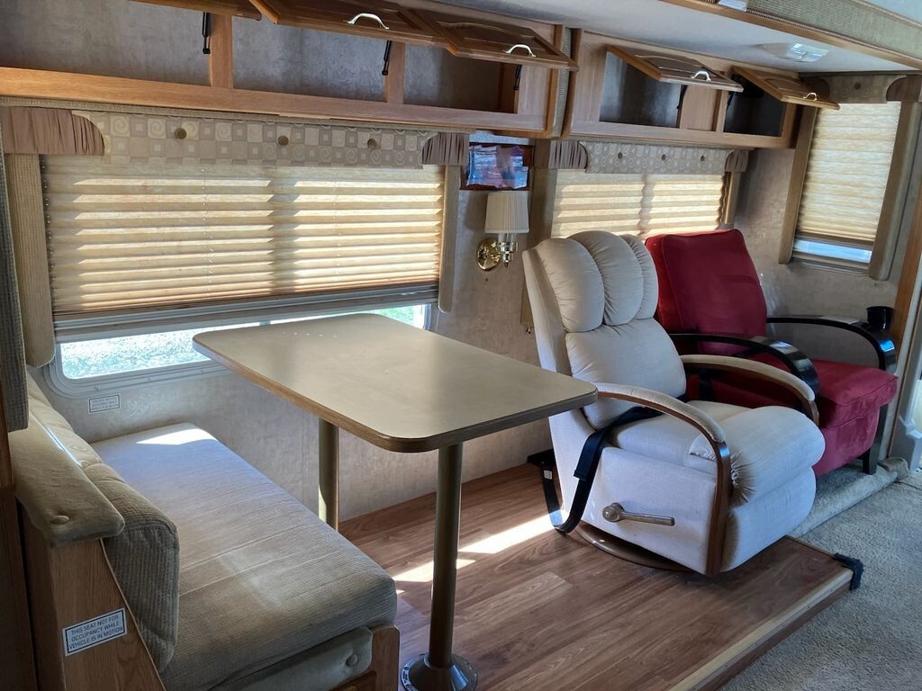 2002 Damon Challenger Class A Motorhome