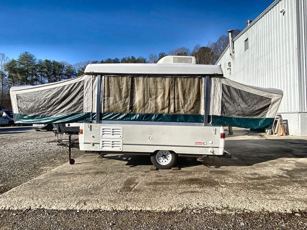 2002 Dutchmen COLEMAN POPUP