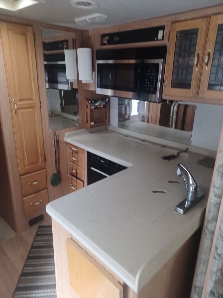 2002 Rexhall Aerbus Class A Motorhome