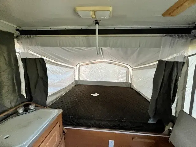 2003 Coleman Grand Tour Pop Up Pop-Up