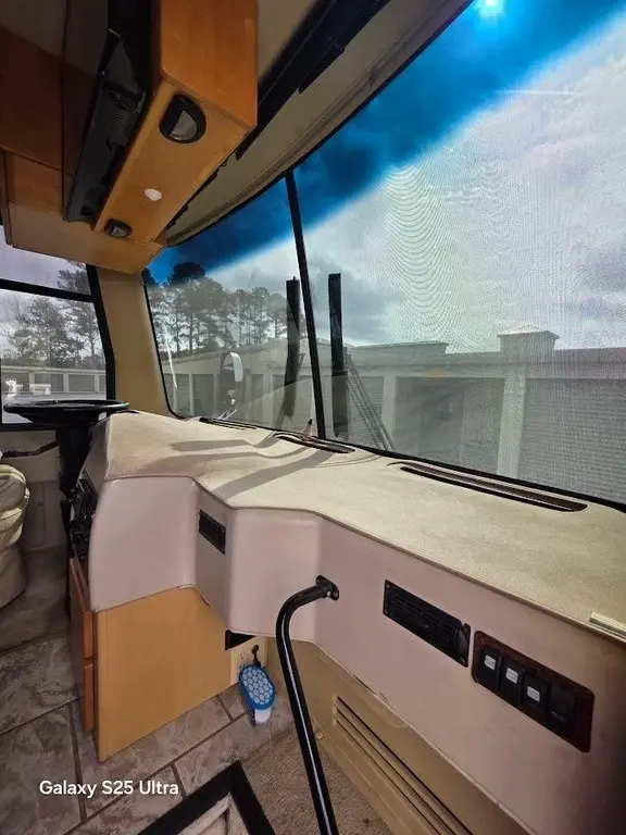 2005 Beaver Santiam Motorized Class A