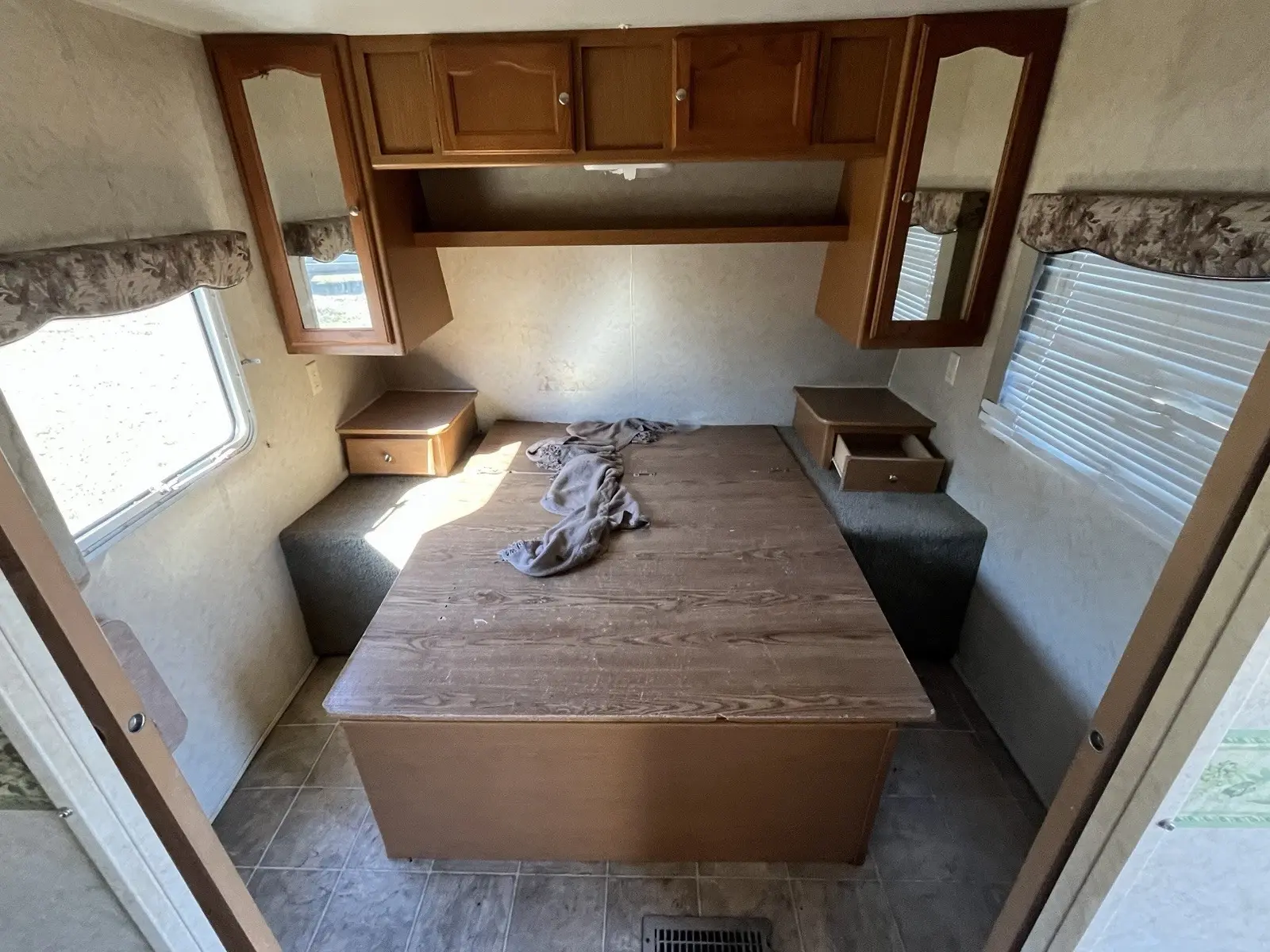 2006 Dutchmen 28G-SL