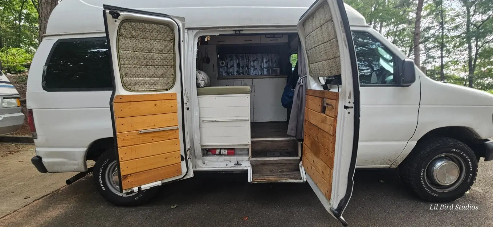 2006 Ford E250