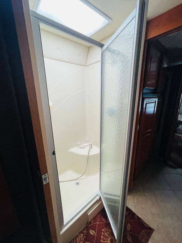 2006 Gulf Stream Friendship G7 Class A Motorhome