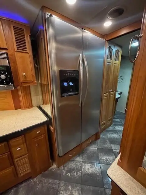 2006 Newmar Essex Motorized Class A