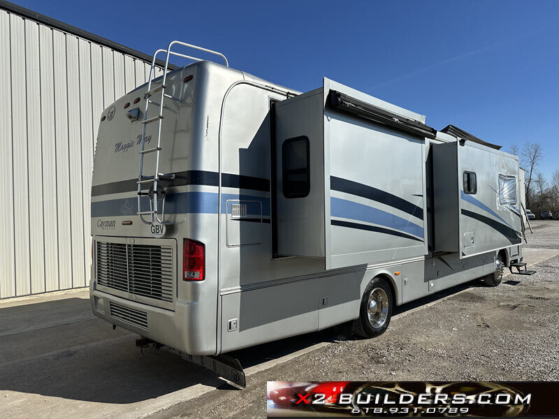 2006 Silver Roadmaster Rail Monocoque Cayman --