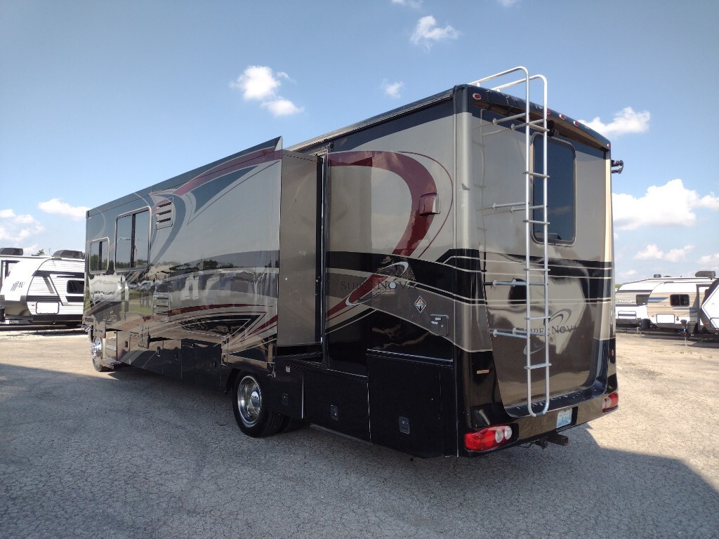 2008 Gulf Stream SUPERNOVA