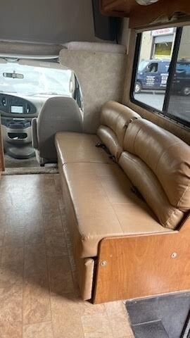 2009 Gulf Stream Yellowstone Motorized Class C