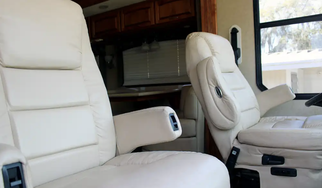 2009 Monaco Knight Class A Motorhome
