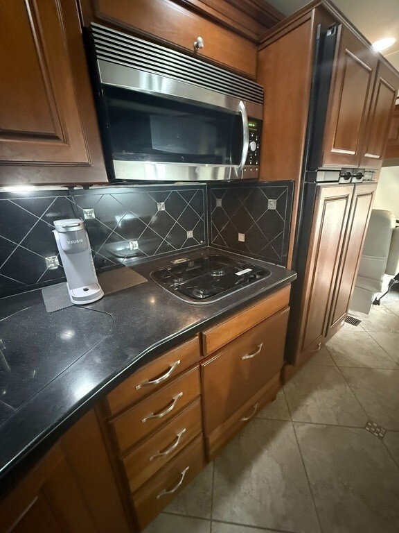 2010 Winnebago Tour Motorized Class A