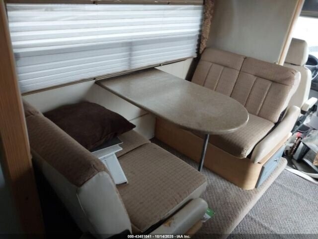 2011 Gold COACH HOUSE PLATINUM II 24 1 XL --