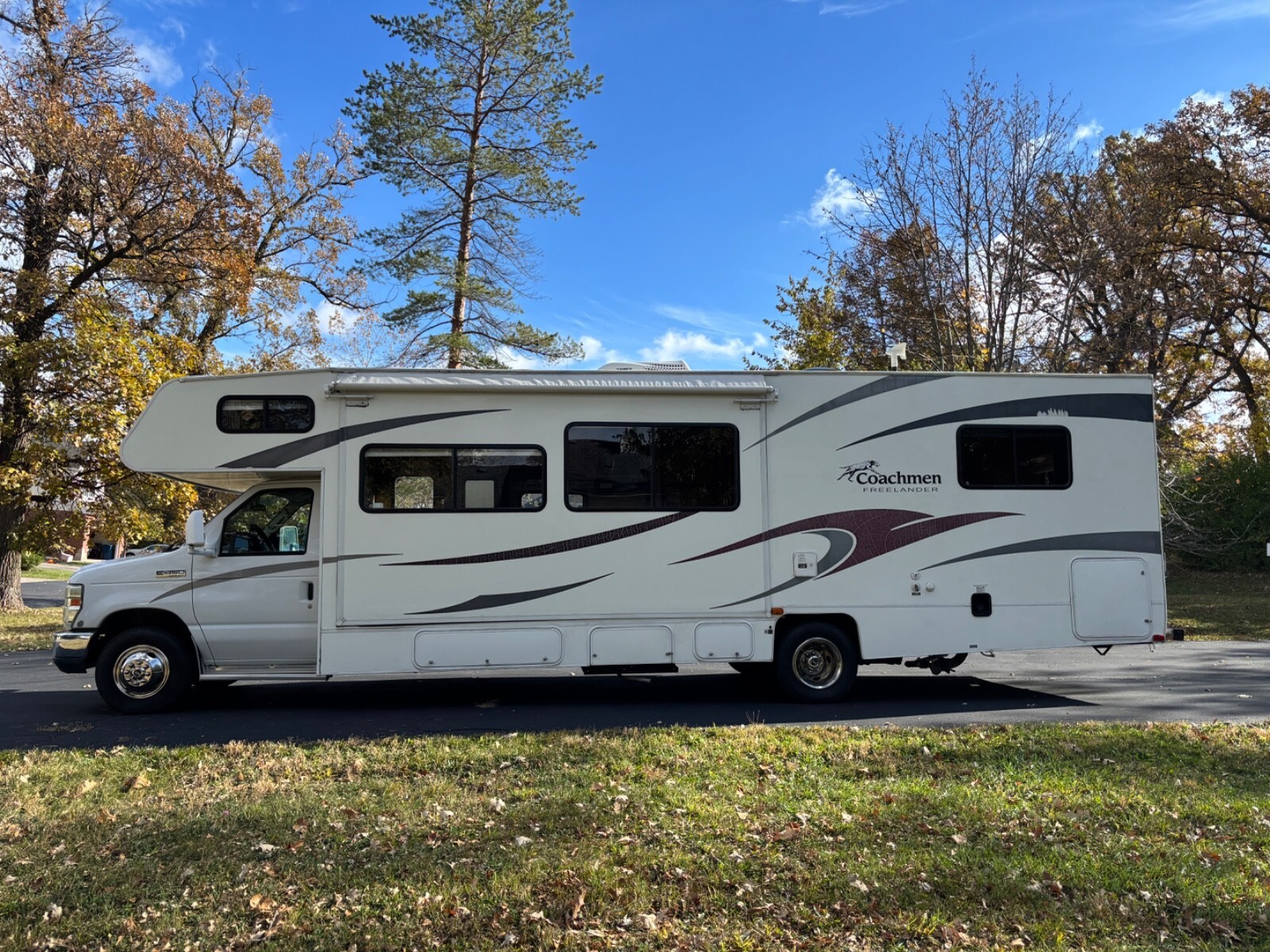 2011 Coachmen motorhome