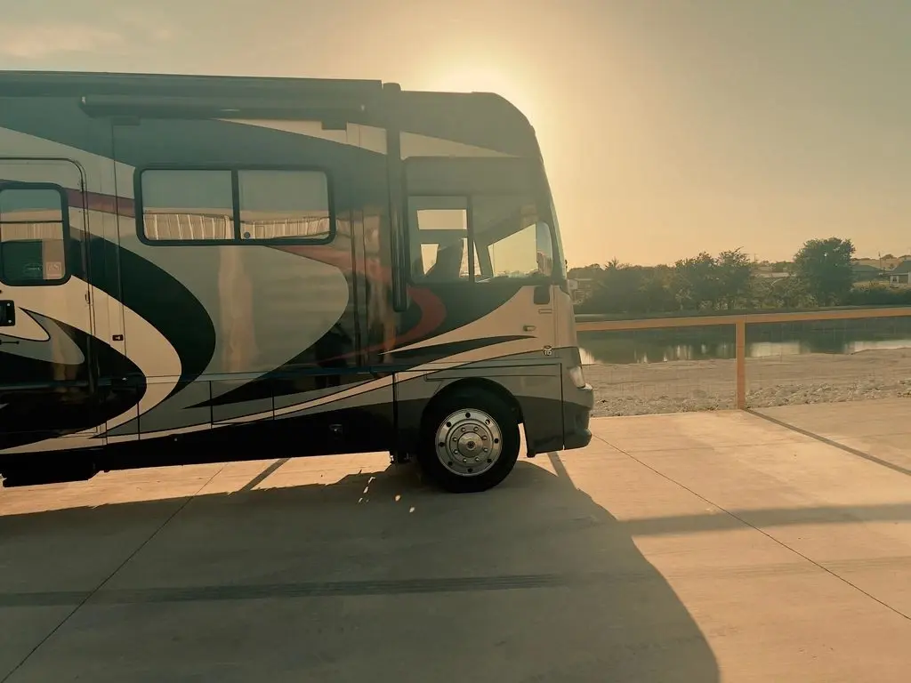 2011 Itasca Suncruiser Class A Motorhome