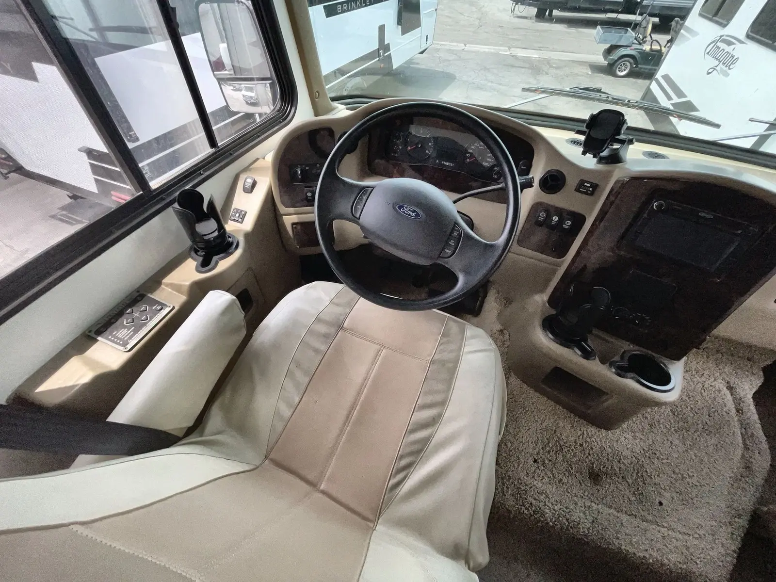 2011 Thor Motor Coach Challenger