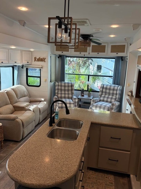 2012 Heartland Bighorn Fifth Wheel