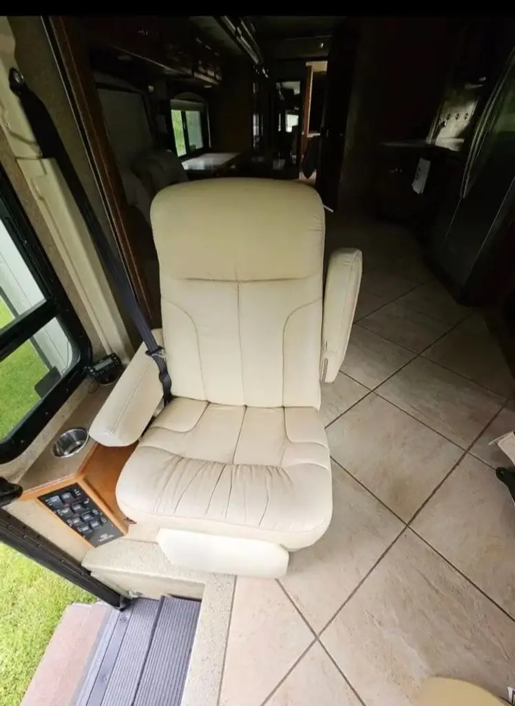2013 Thor Motor Coach Tuscany XTE Class A Motorhome