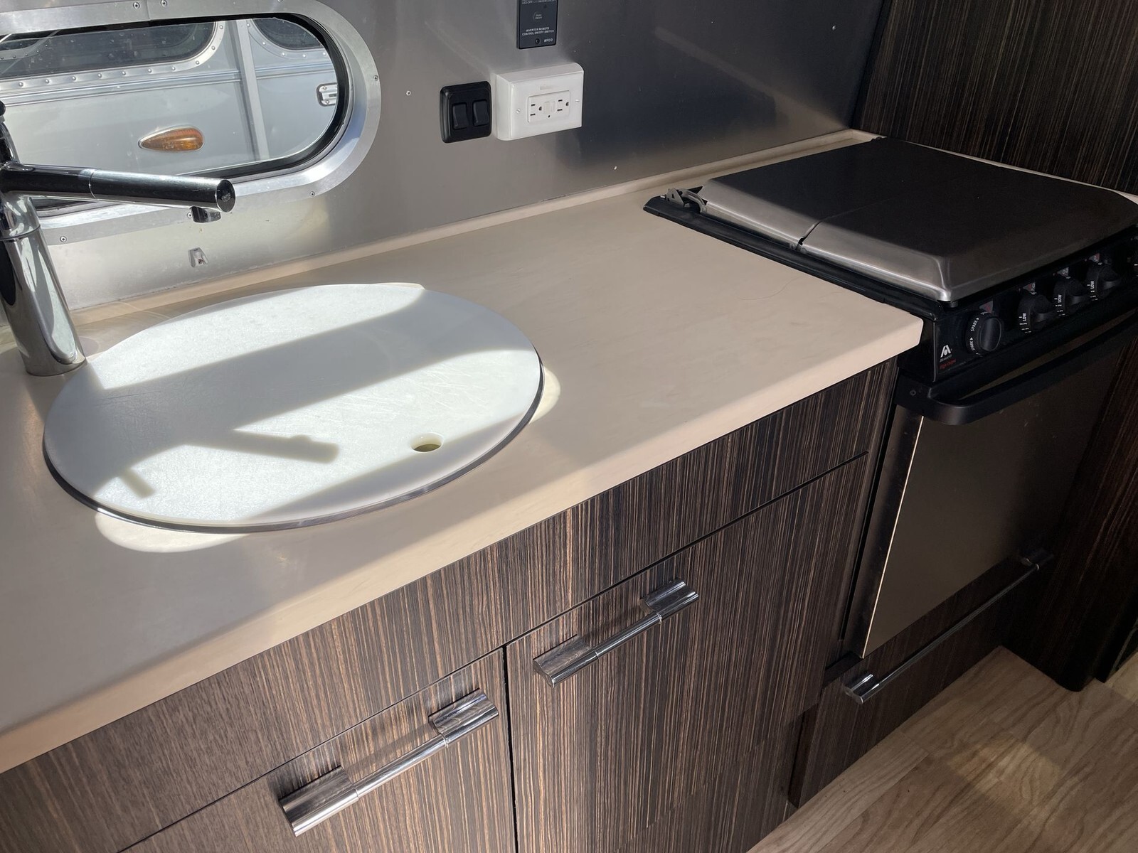 2014 Airstream International Signature