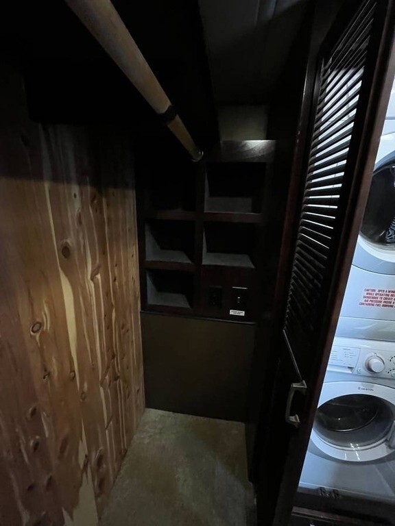 2014 American Coach American Revolution Motorized Class A