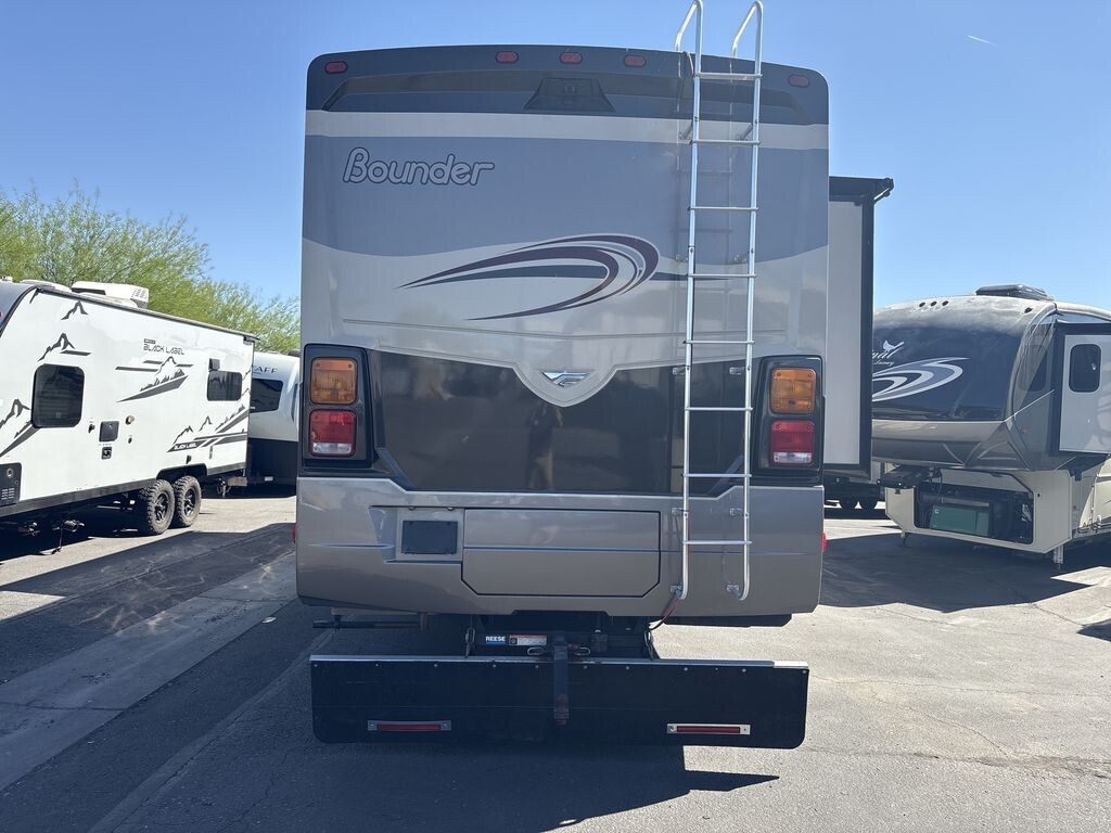 2014 Fleetwood Bounder