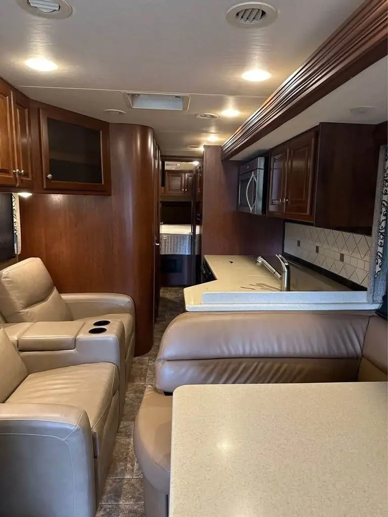2014 Thor Motor Coach Palazzo Class A Motorhome