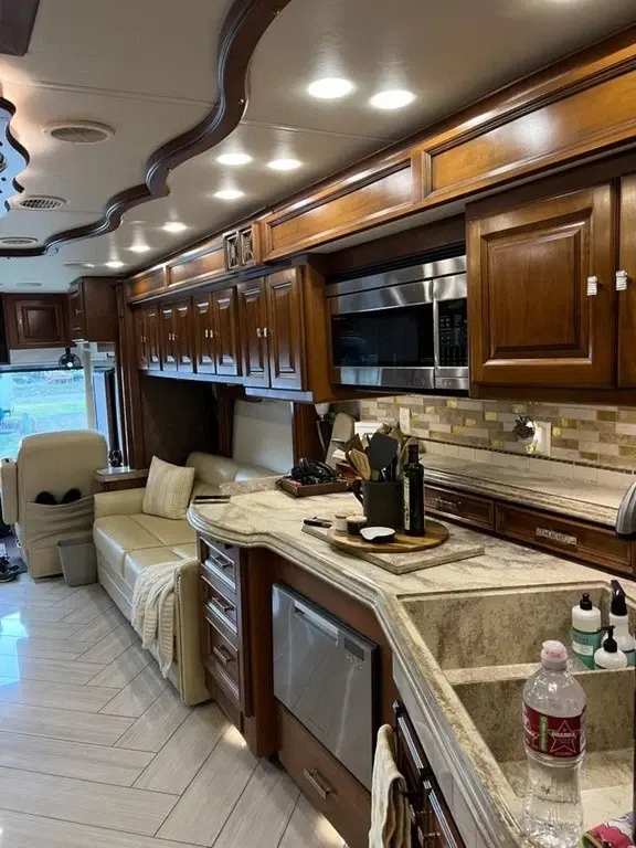 2014 Tiffin Motorhomes Allegro Bus Motorized Class A