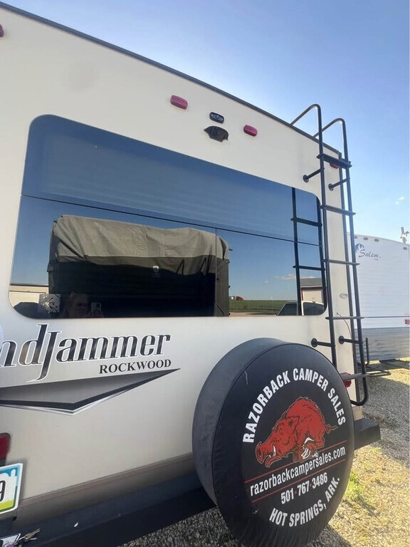 2015 Forest River Rockwood Windjammer Travel Trailer