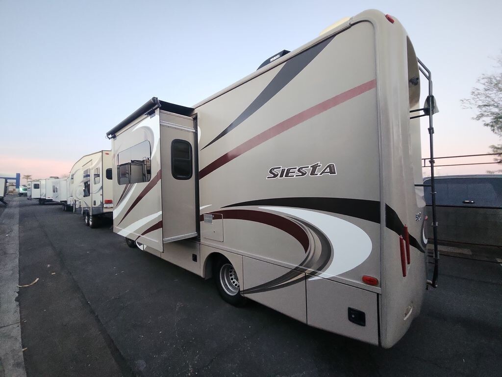 2015 Thor Motor Coach SIESTA