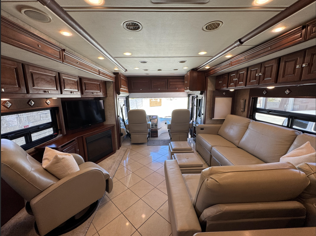 2015 Winnebago Journey Class A Motorhome