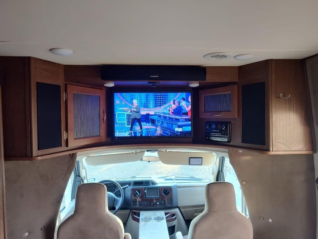 2016 Coachmen Concord Motorized Class C