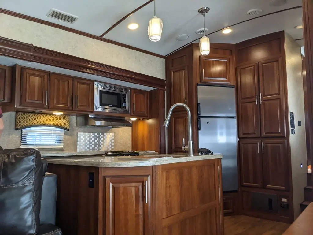 2016 Forest River Wildcat Fifth Wheel