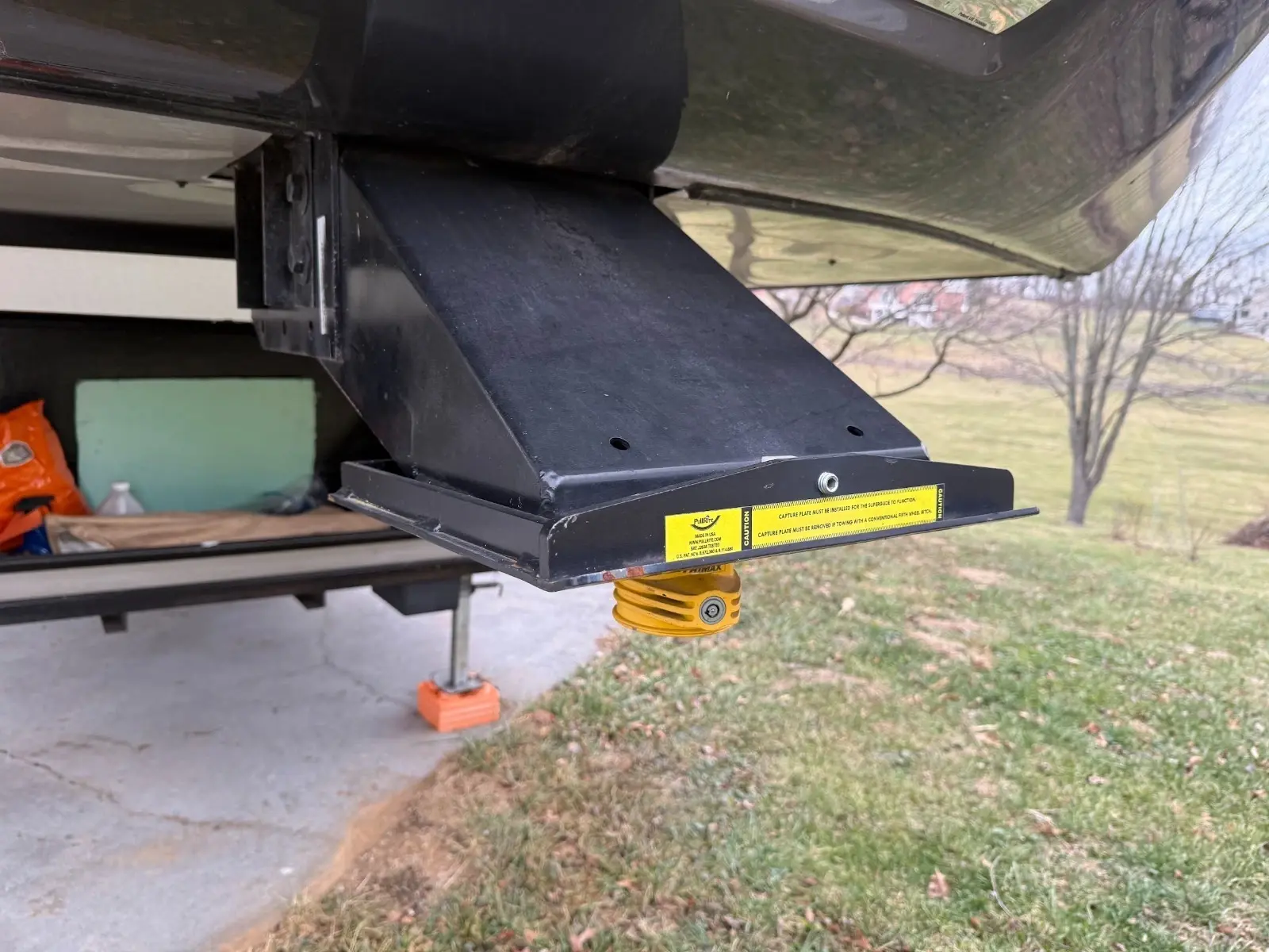 2016 Keystone Sprinter Fifth-wheel rear living