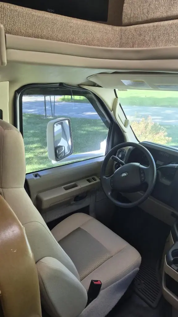 2016 Thor Motor Coach Freedom Elite Class C Motorhome