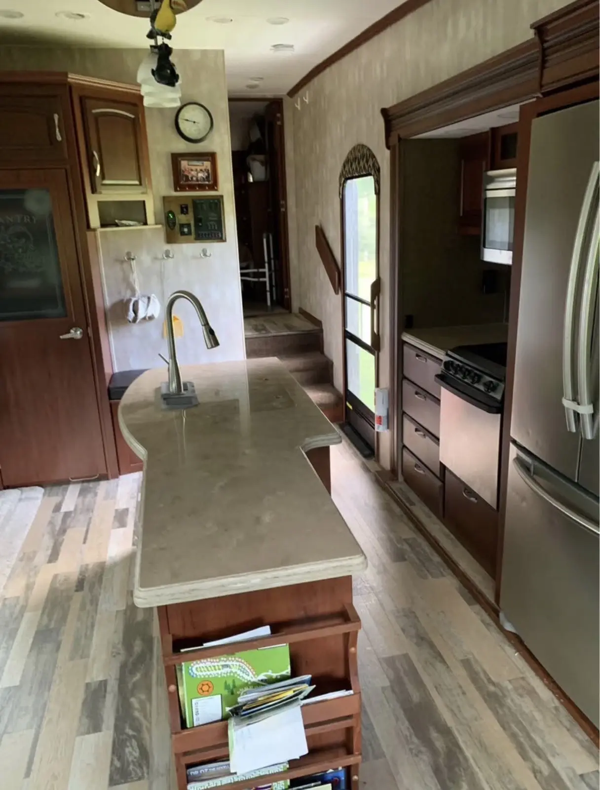 2016 Winnebago Latitude 37