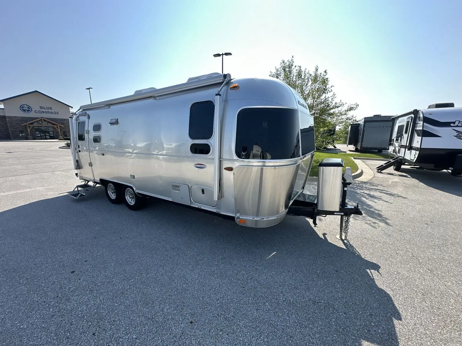 2017 Airstream International Serenity