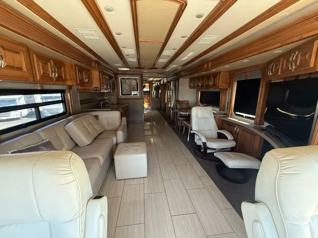 2017 American Coach American Dream