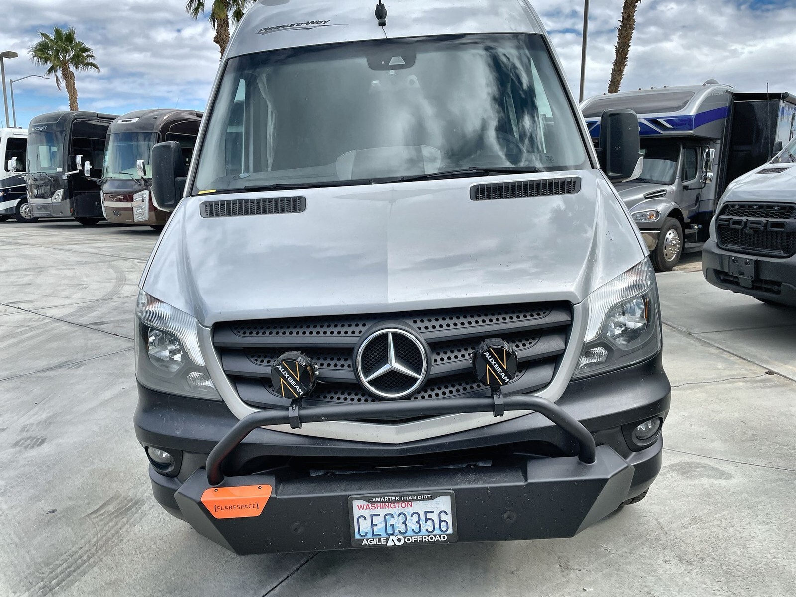 2017 Pleasure-Way Plateau