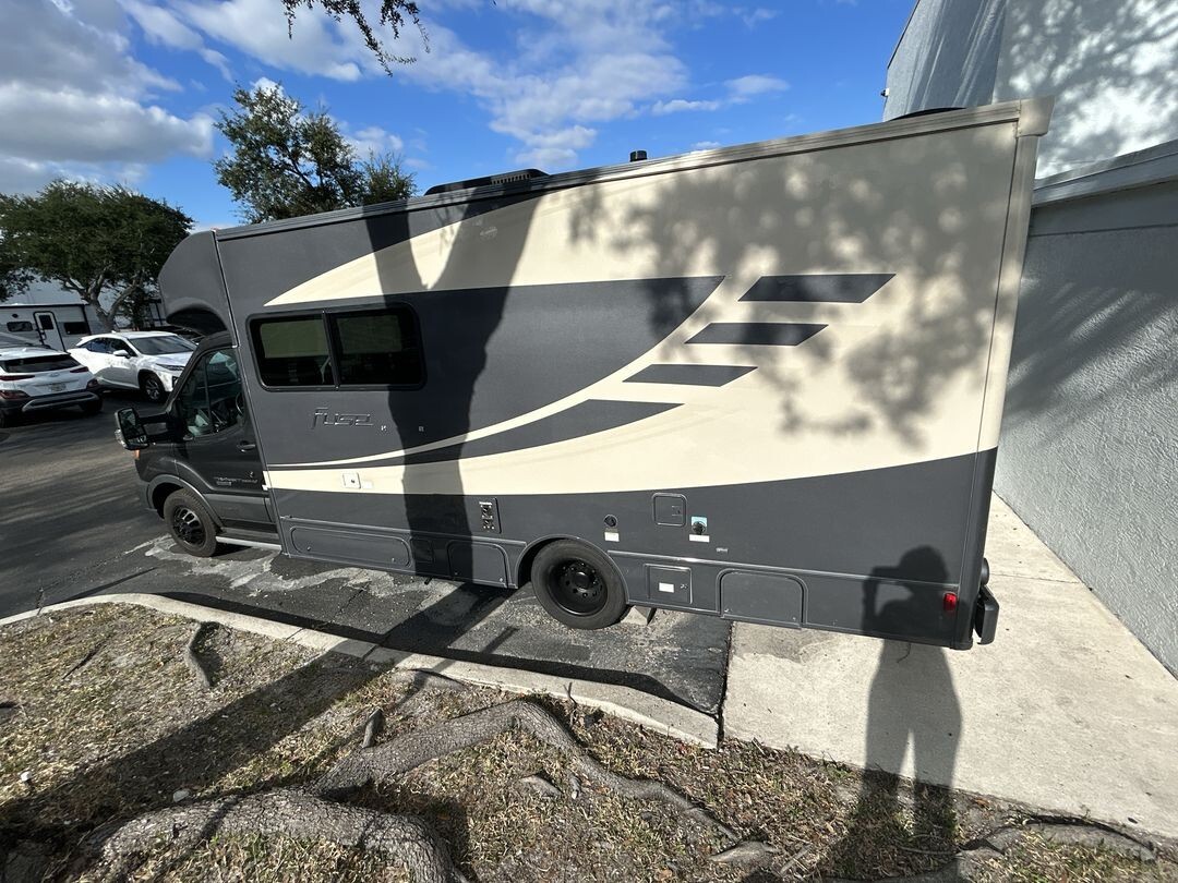 2017 Winnebago Fuse