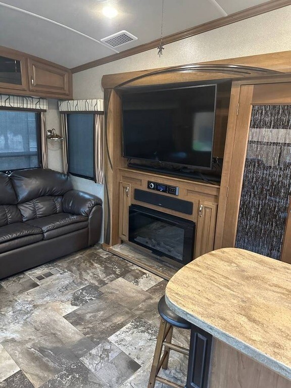 2018 Forest River Cedar Creek Hathaway Edition Fifth Wheel