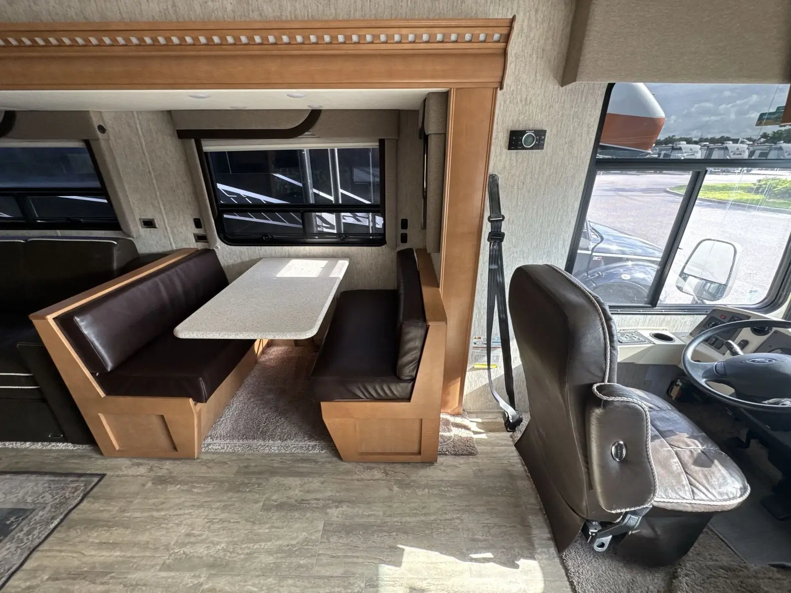 2018 Newmar Bay Star Sport