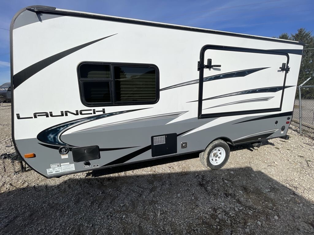 2018 Starcraft LAUNCH