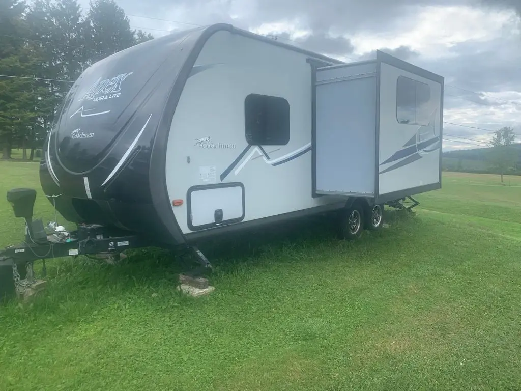 2019 Coachmen Apex Ultra-Lite Travel Trailer