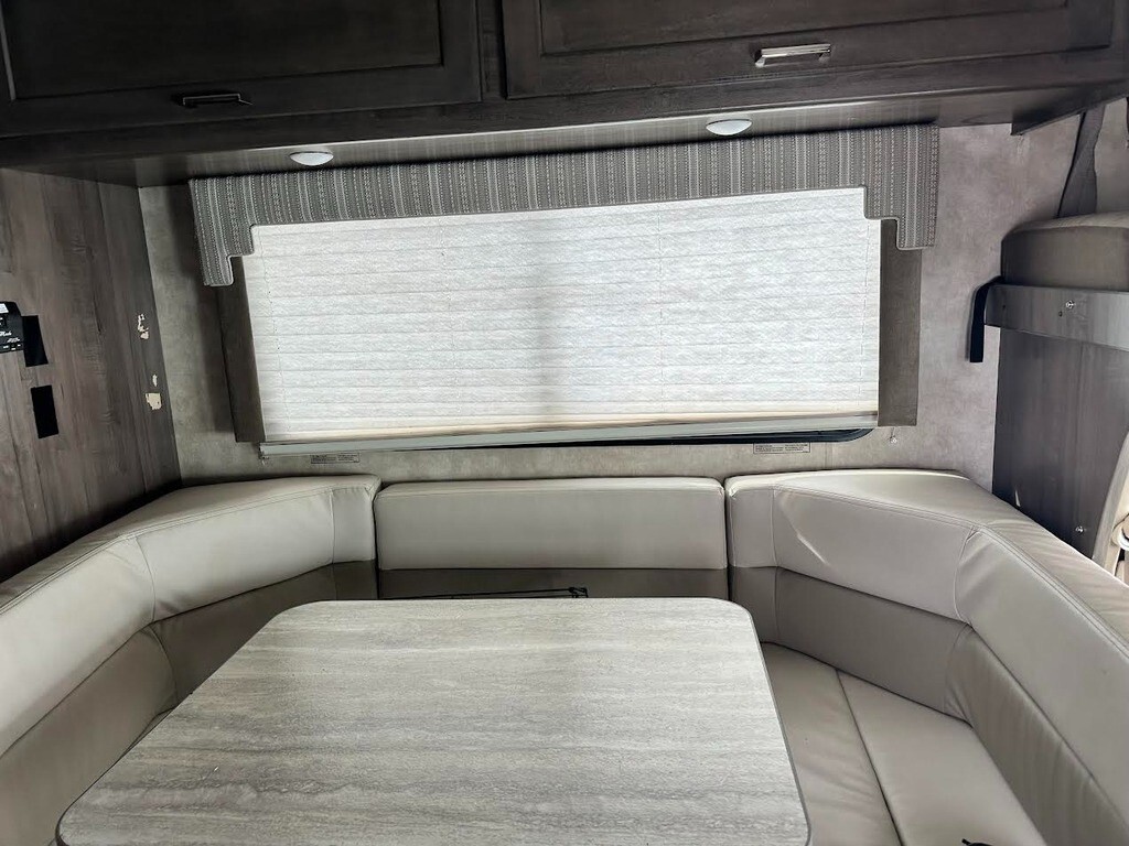 2019 Winnebago Minnie Winnie Motorized Class C