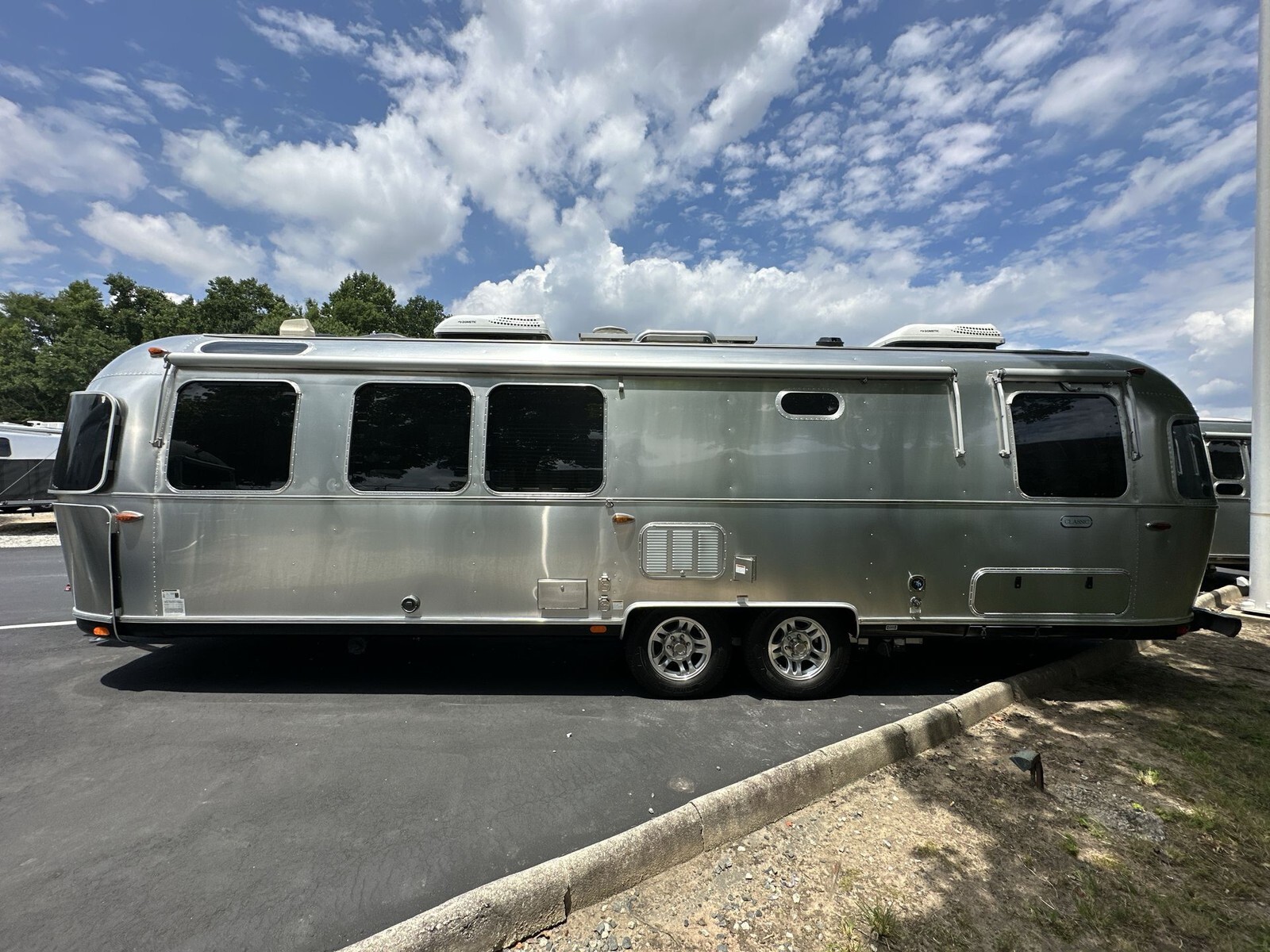 2021 Airstream Classic