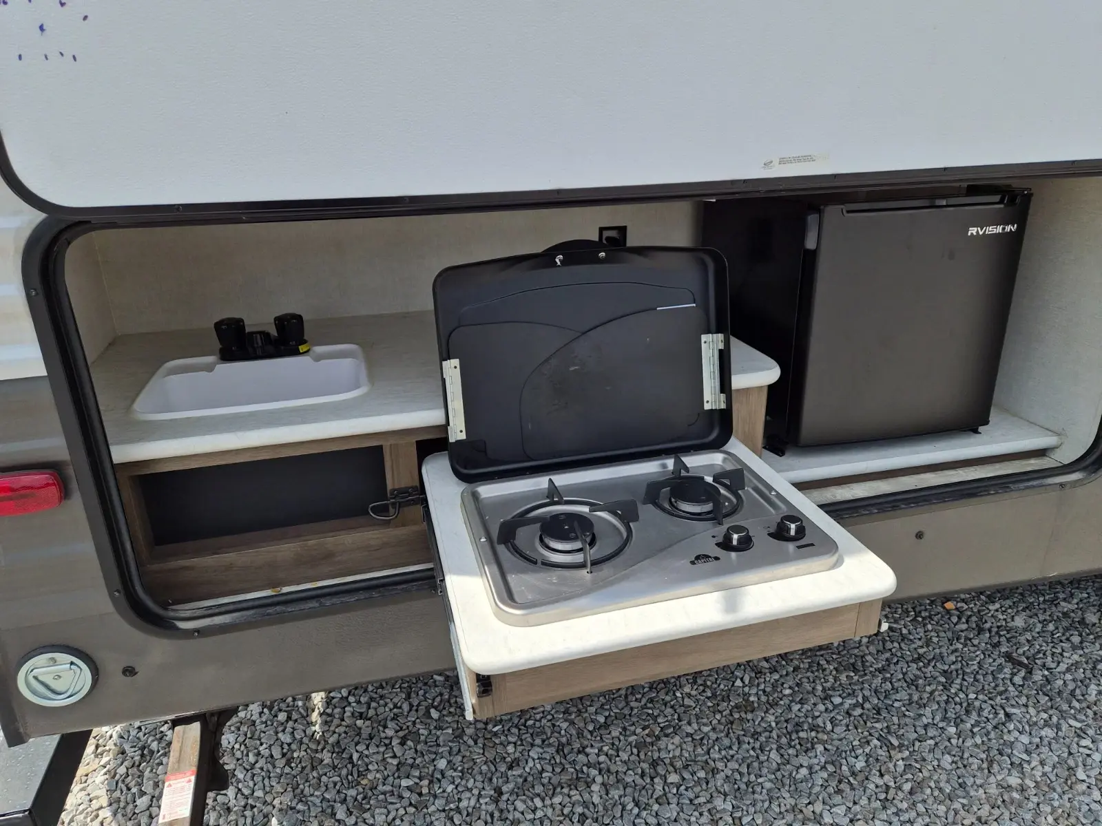 2021 Forest River Avenger LT 17FQS Travel Trailer