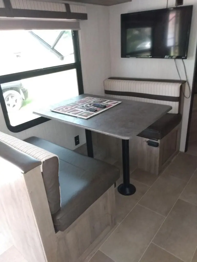 2021 Palomino by Forest River Puma XLE Lite Travel Trailer