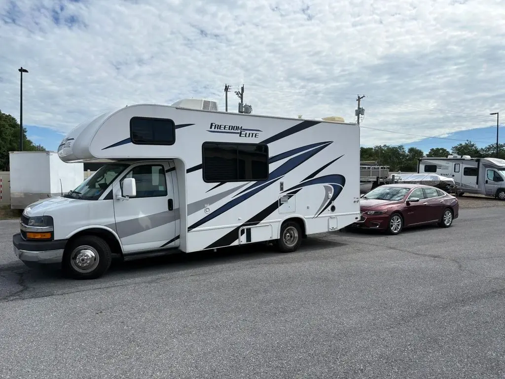 2021 Thor Motor Coach Freedom Elite Class C Motorhome