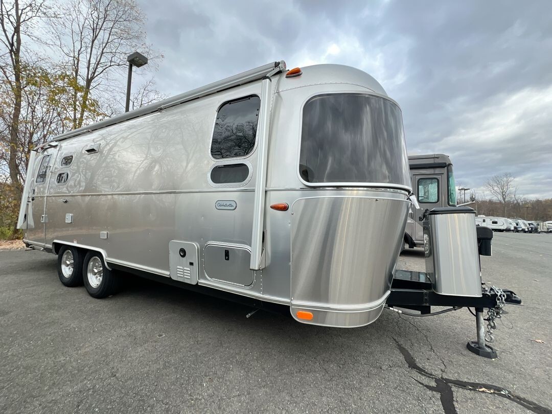 2022 Airstream Globetrotter
