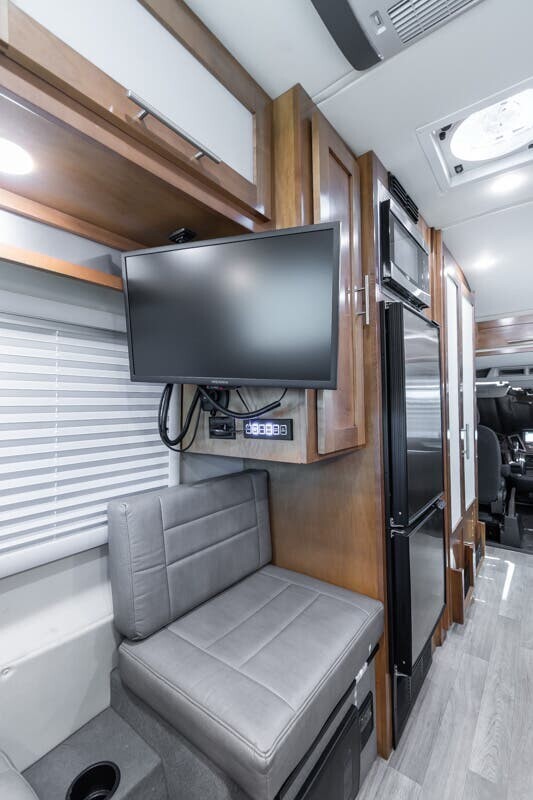 2022 Coachmen Beyond