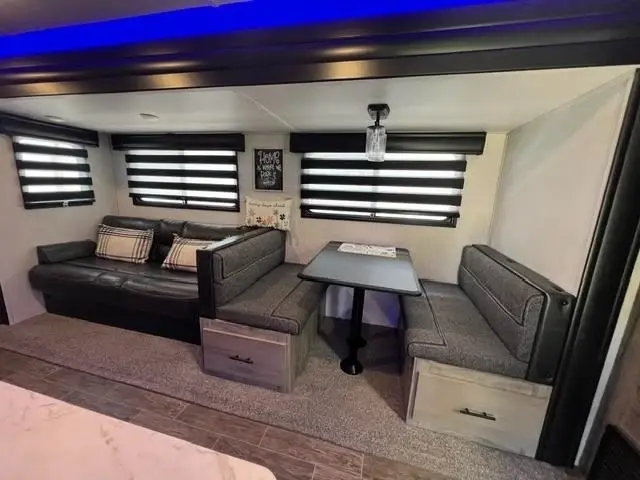 2022 Forest River Cherokee Alpha Wolf Travel Trailer