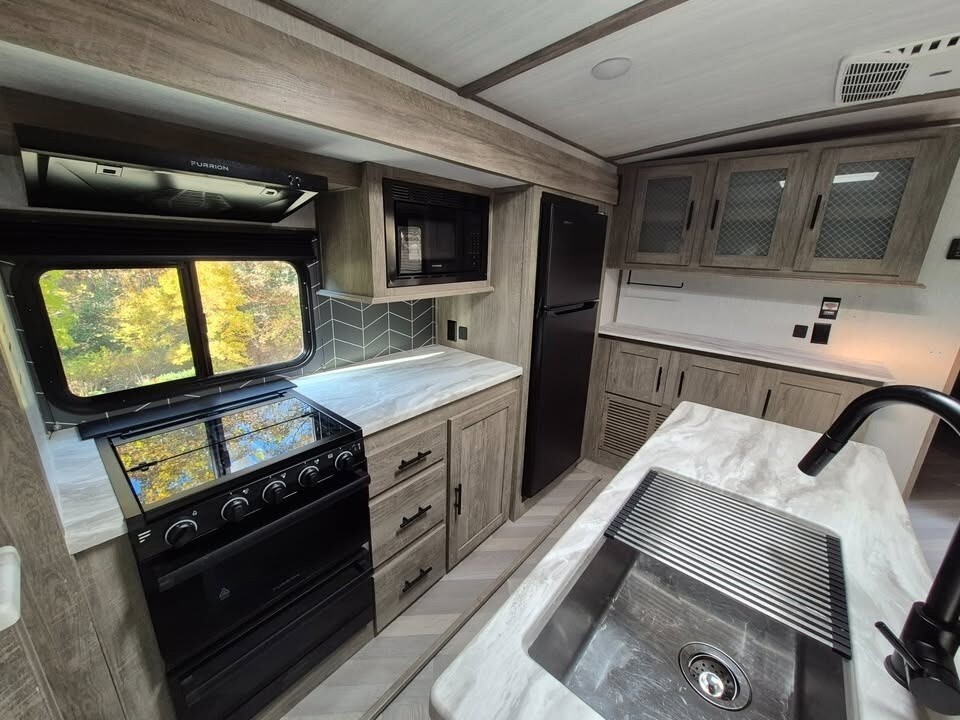 2022 Forest River Wildwood Heritage Glen Travel Trailer
